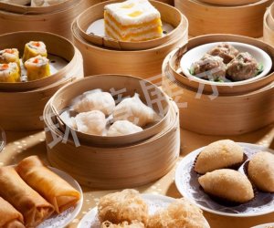赴英國(guó)（雷?。? 中餐館 點(diǎn)心師
